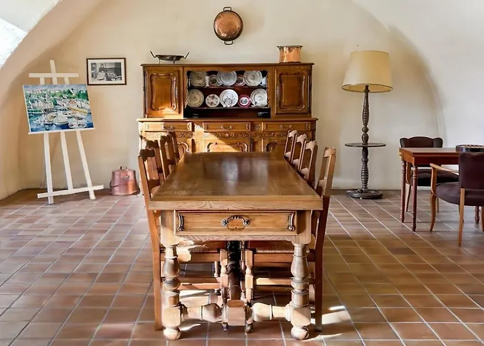 Charmante Maison En Pierre Au Coeur Du Cantal *