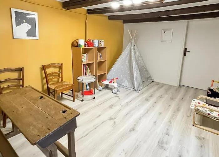 Casa vacanze Charmante Maison En Pierre Au Coeur Du Cantal *