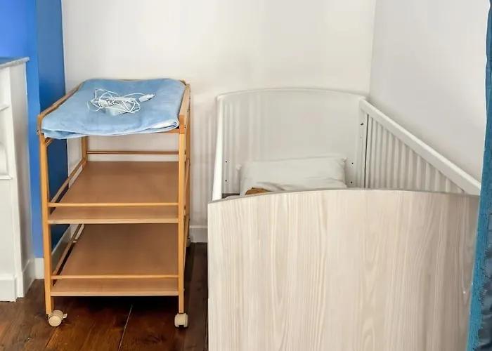 Charmante Maison En Pierre Au Coeur Du Cantal * Saint-Simon (Cantal)