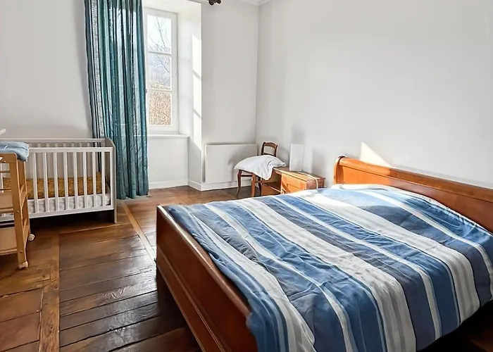 Casa vacanze Charmante Maison En Pierre Au Coeur Du Cantal *